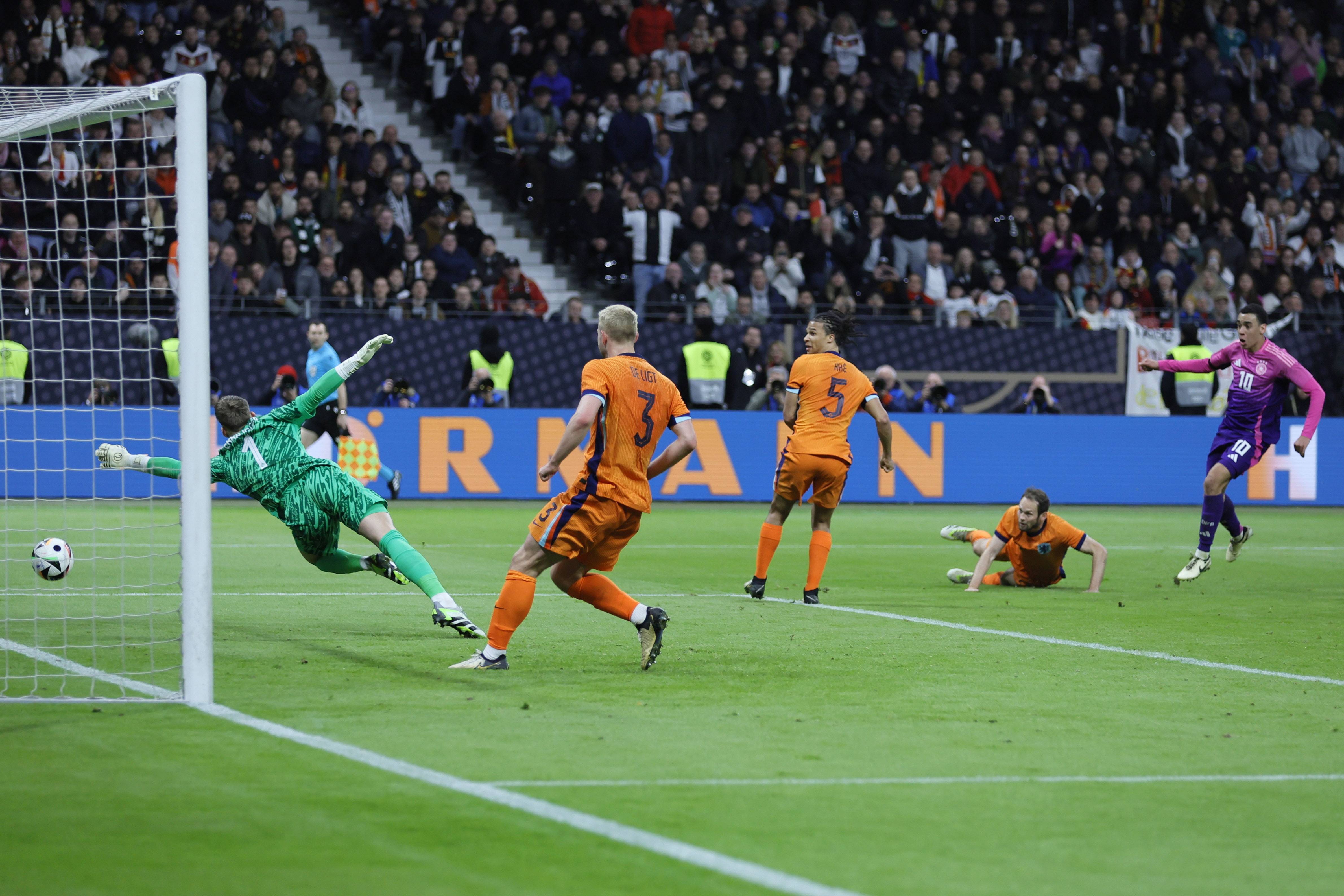 圣地并不只 圣地并不只