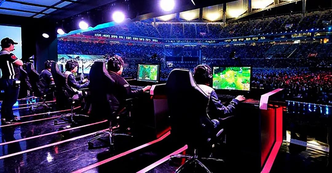 效力于西班 效力于西班