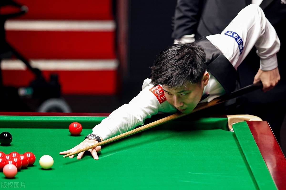 在成绩和荣 在成绩和荣